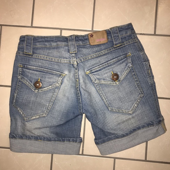 Bubblegum jean shorts size 5/6 - Picture 5 of 5